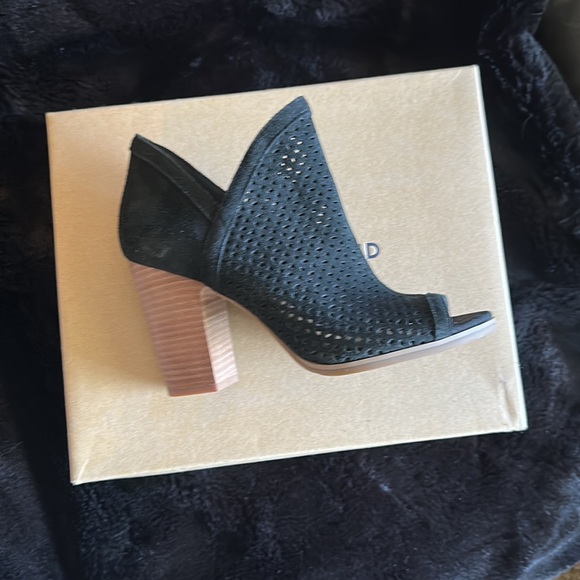 Open Toe Summer Booties - Picture 2 of 6